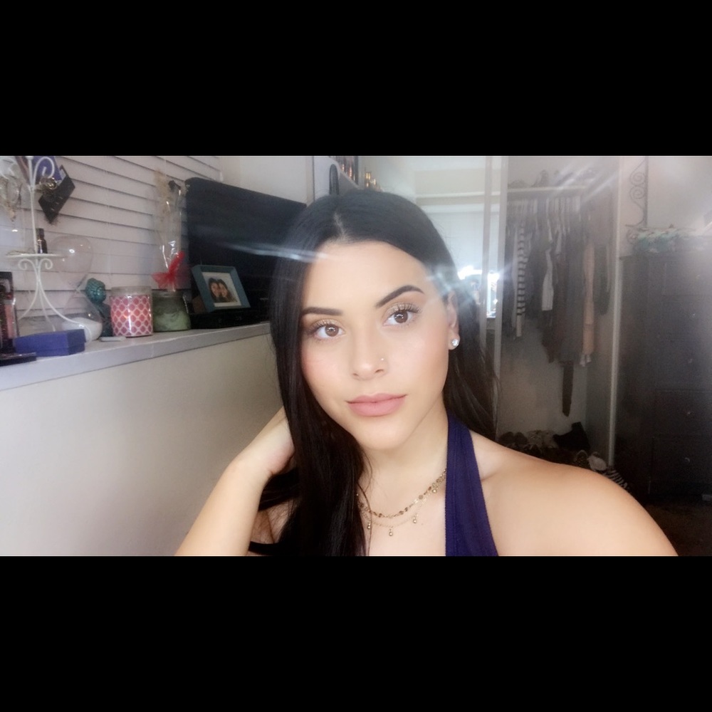 Meet your Posher, Nadia